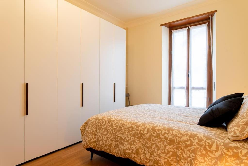 Cozy Close To Metro Apartment